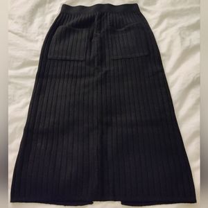 Black wool pencil skirt